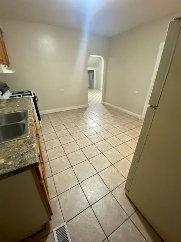 125 N 22nd Avenue, Melrose Park, IL 60160