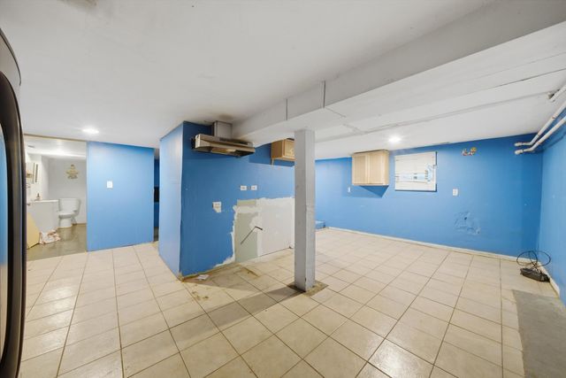 125 N 22nd Avenue, Melrose Park, IL 60160
