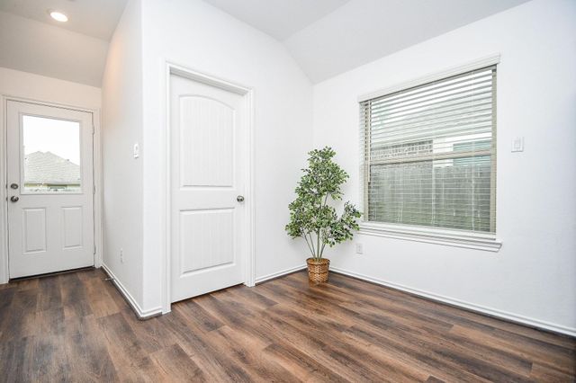 23712 Woodgreen Terrace Dr, New Caney, TX 77357