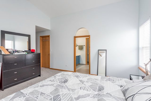 39689 LYNSEE Court, Beach Park, IL 60083
