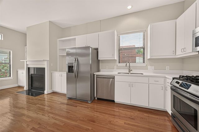 5653 Pine Street, Houston, TX 77081