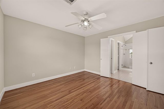 5653 Pine Street, Houston, TX 77081