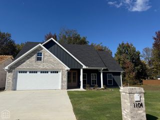 1104 Summit Ridge Drive, Paragould, AR 72450