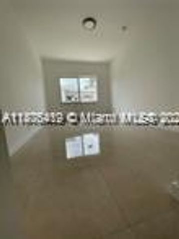 1995 Calais Dr 4, Miami Beach, FL 33141