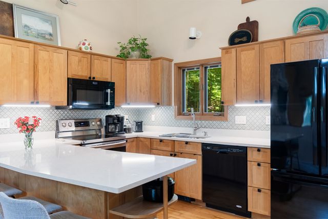 152 Shawn Drive, St. Albans Town, VT 05478