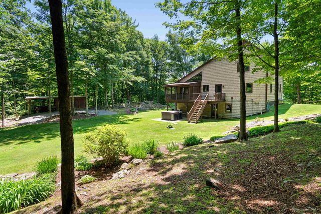 152 Shawn Drive, St. Albans Town, VT 05478