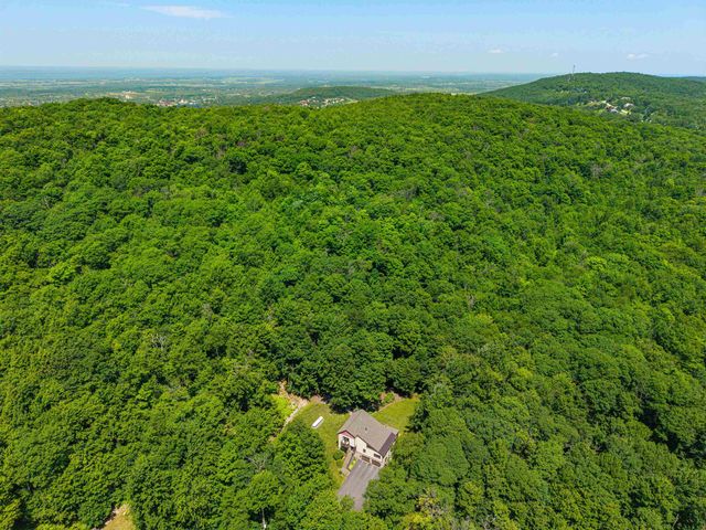 152 Shawn Drive, St. Albans Town, VT 05478
