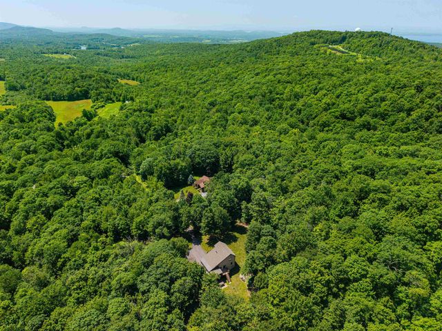 152 Shawn Drive, St. Albans Town, VT 05478