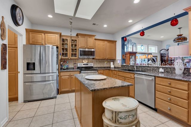 11 Sundance Ln, Bluffton, SC 29909