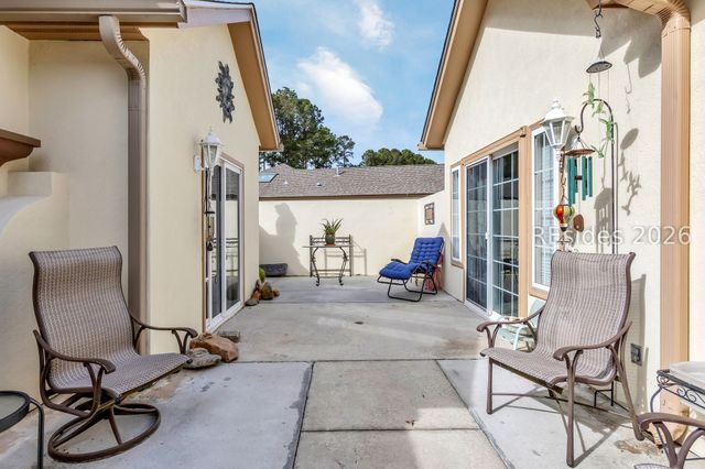 11 Sundance Ln, Bluffton, SC 29909