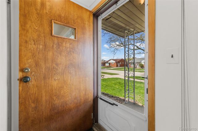 25629 Ridgeway Street, Dearborn Heights, MI 48127
