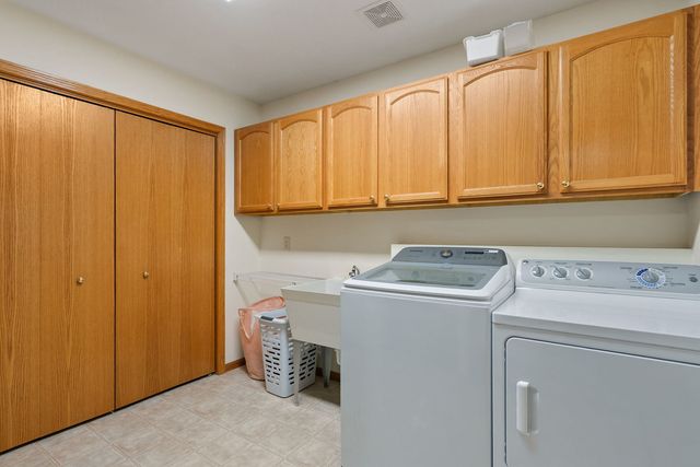 113 E 46th Street, Davenport, IA 52806