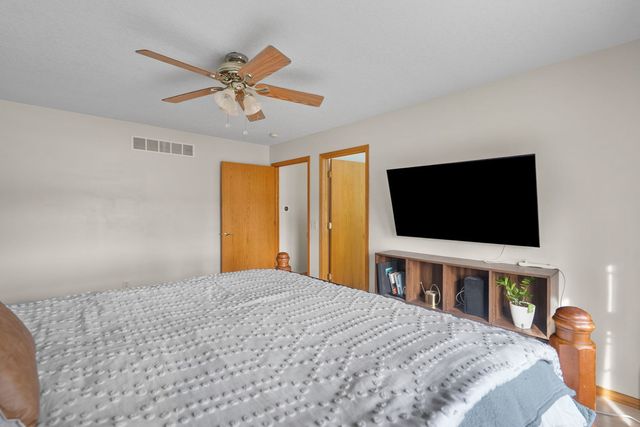 113 E 46th Street, Davenport, IA 52806