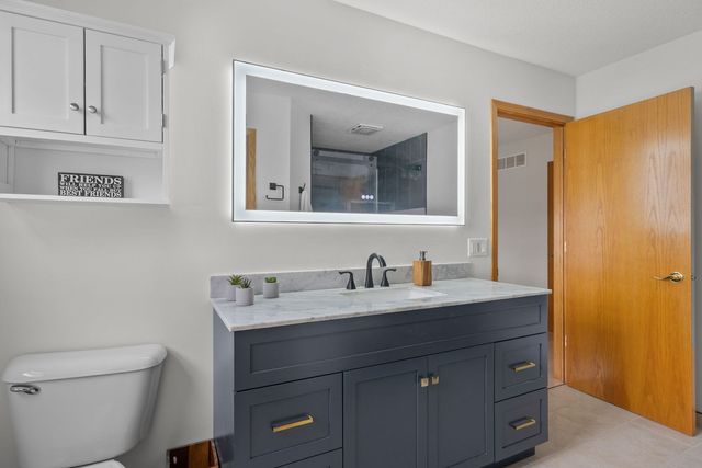 113 E 46th Street, Davenport, IA 52806