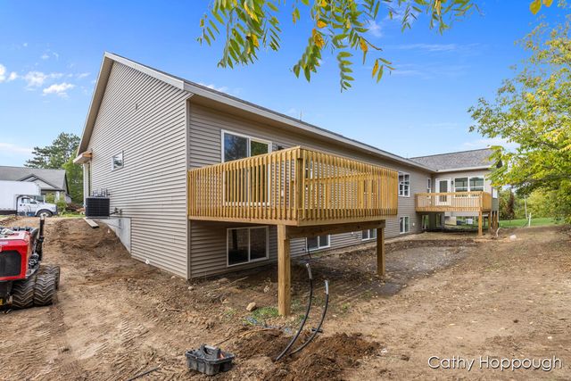 1978 Aspen Valley Lane, Ionia, MI 48846