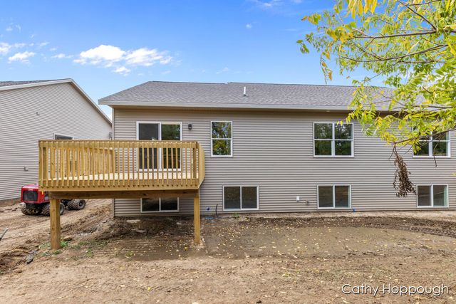 1978 Aspen Valley Lane, Ionia, MI 48846