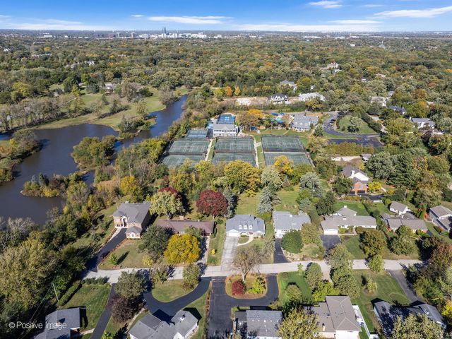 531 Bonnie Brae Road, Hinsdale, IL 60521