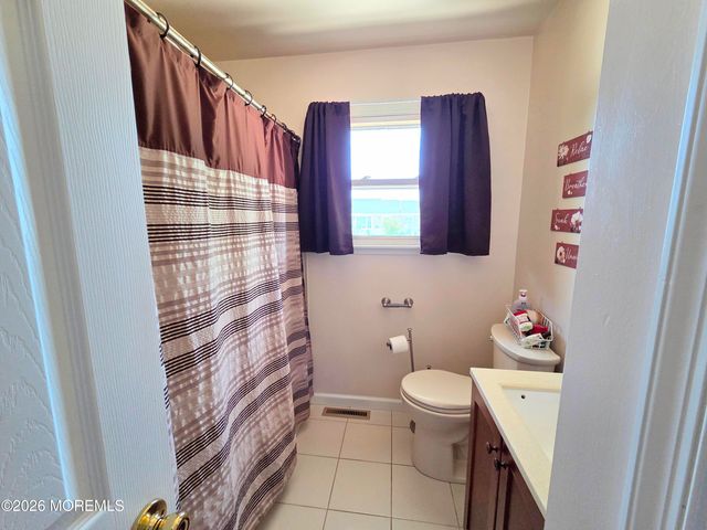 22 N Forecastle Drive, Little Egg Harbor, NJ 08087