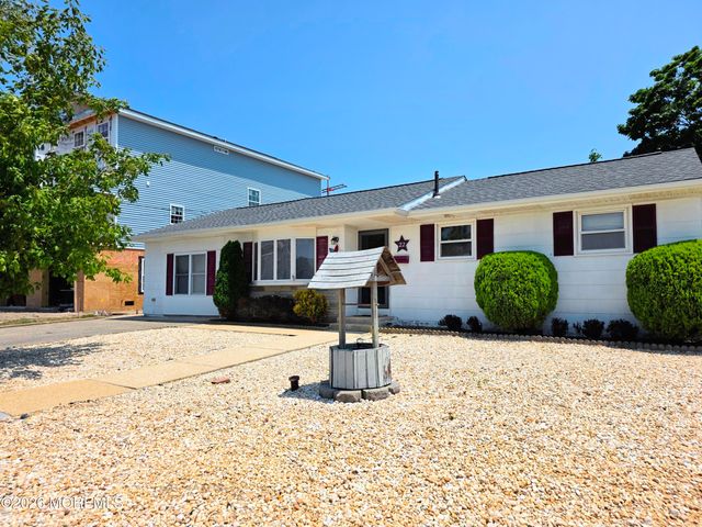 22 N Forecastle Drive, Little Egg Harbor, NJ 08087