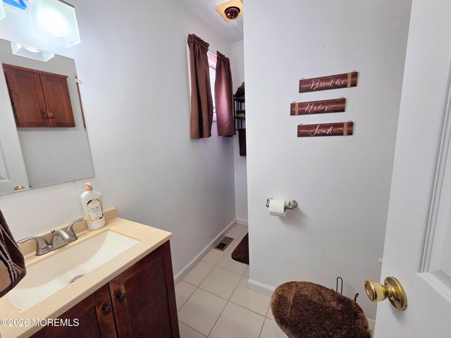 22 N Forecastle Drive, Little Egg Harbor, NJ 08087