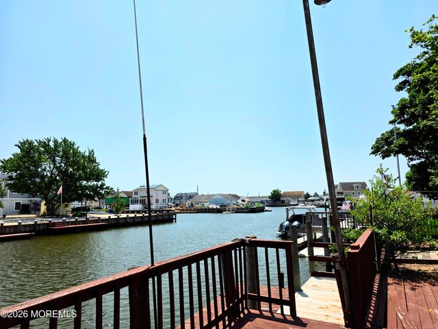 22 N Forecastle Drive, Little Egg Harbor, NJ 08087