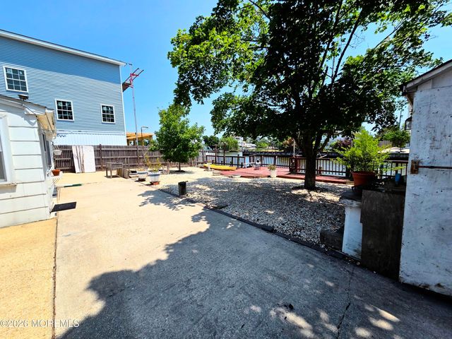 22 N Forecastle Drive, Little Egg Harbor, NJ 08087