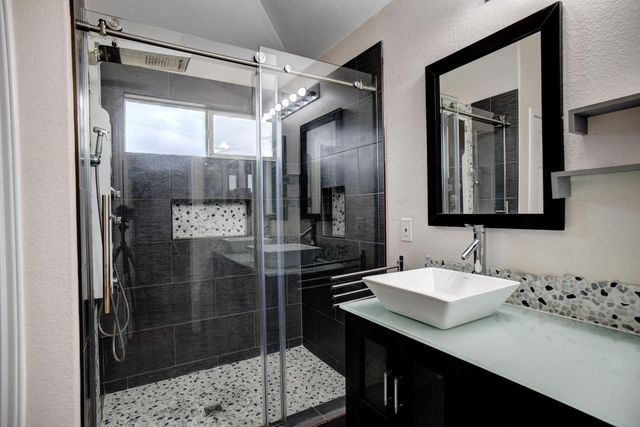 106 Double Barrel CT, Bastrop, TX 78602