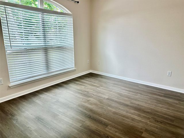 106 Double Barrel CT, Bastrop, TX 78602