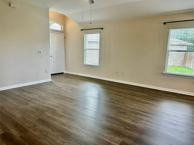 106 Double Barrel CT, Bastrop, TX 78602