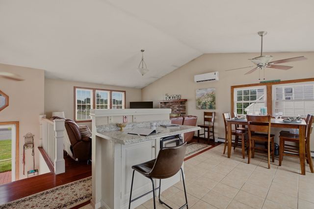 6 Musket Rd, Seekonk, MA 02771