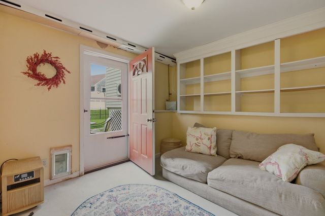 6 Musket Rd, Seekonk, MA 02771