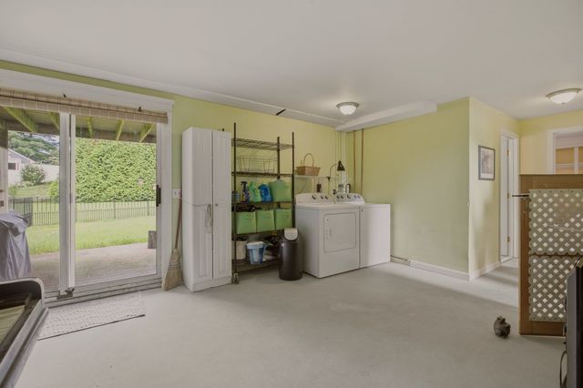 6 Musket Rd, Seekonk, MA 02771