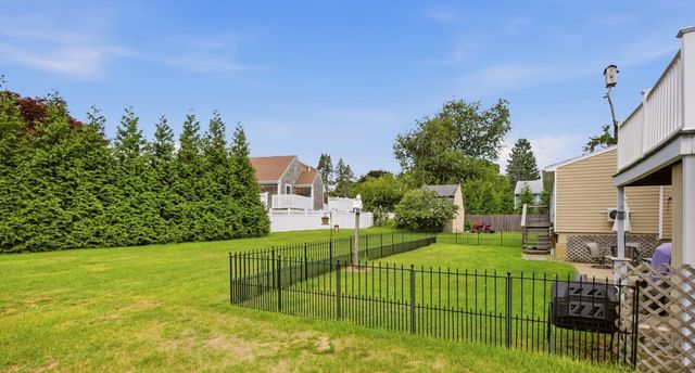 6 Musket Rd, Seekonk, MA 02771