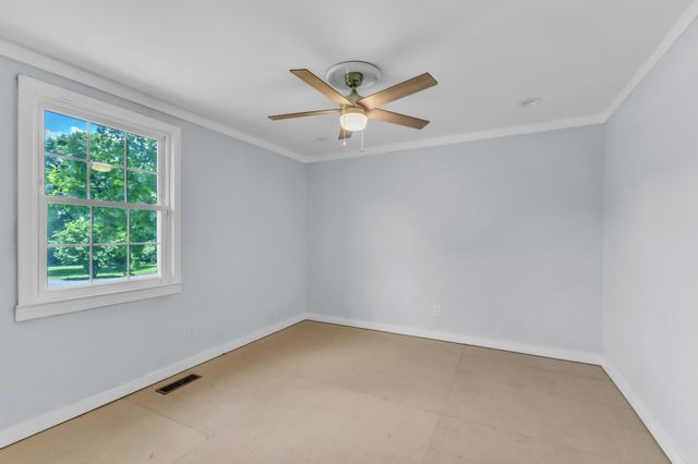 234 Hickory Dr, Kingston Springs, TN 37082