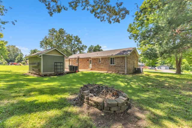 234 Hickory Dr, Kingston Springs, TN 37082