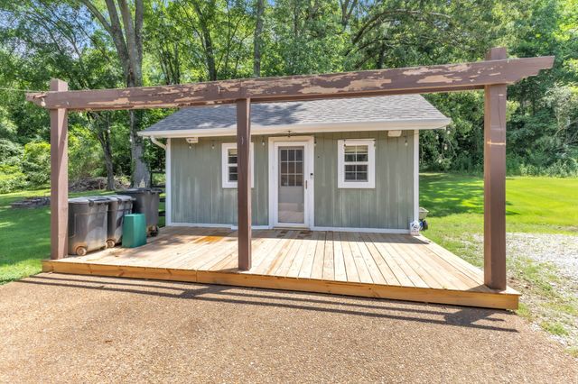 234 Hickory Dr, Kingston Springs, TN 37082