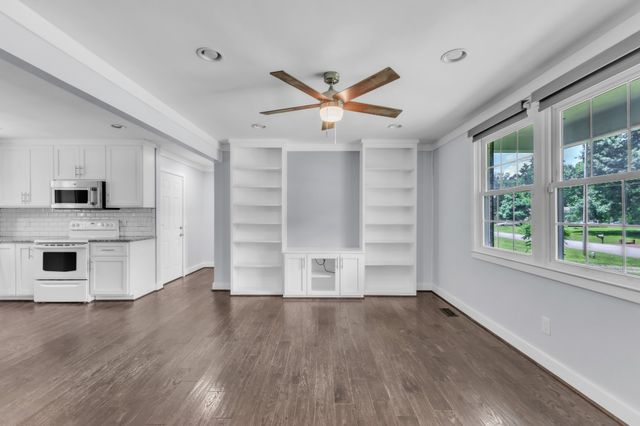 234 Hickory Dr, Kingston Springs, TN 37082