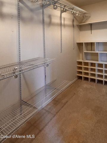 9088 N Orange Blossom CT, Hayden, ID 83835