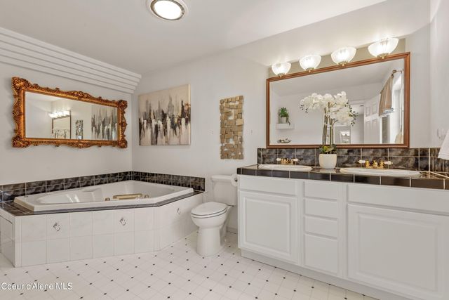 9088 N Orange Blossom CT, Hayden, ID 83835