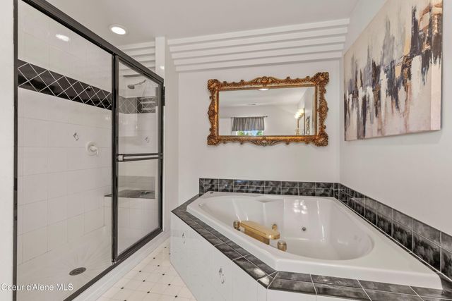 9088 N Orange Blossom CT, Hayden, ID 83835