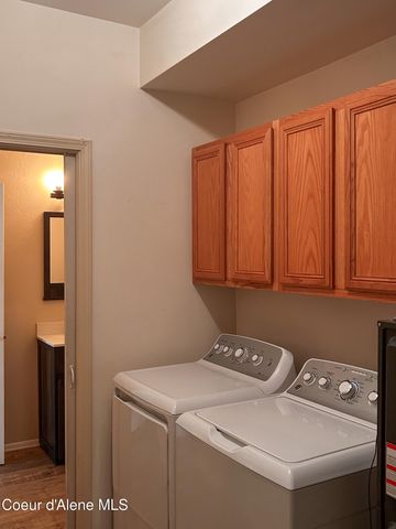 9088 N Orange Blossom CT, Hayden, ID 83835