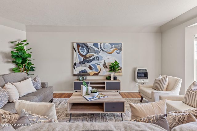 9088 N Orange Blossom CT, Hayden, ID 83835