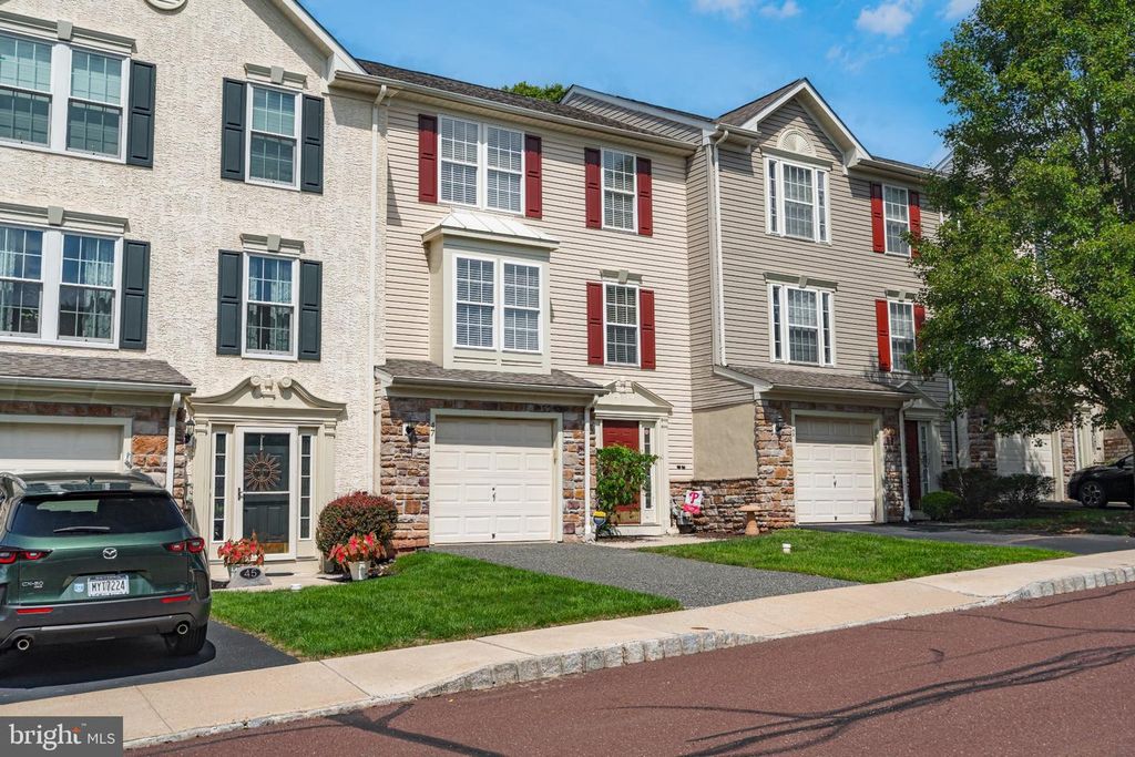 47 BROOKVIEW LN, POTTSTOWN, PA 19464 — exterior
