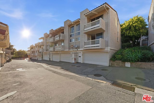 28370 Rey De Copas Lane, Malibu, CA 90265