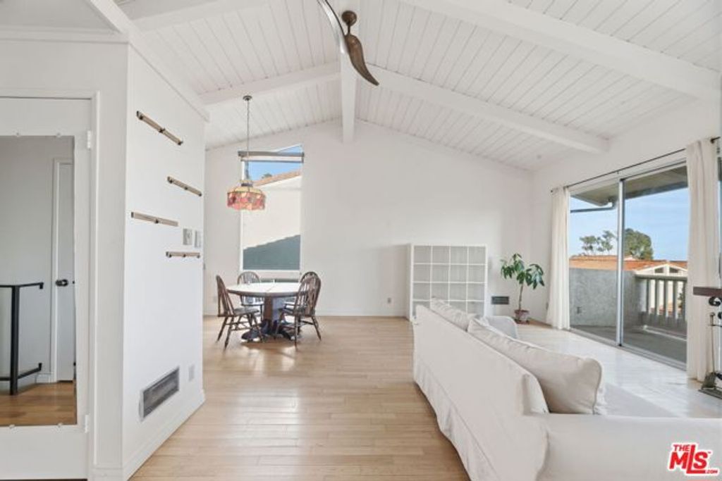 28370 Rey De Copas Lane, Malibu, CA 90265