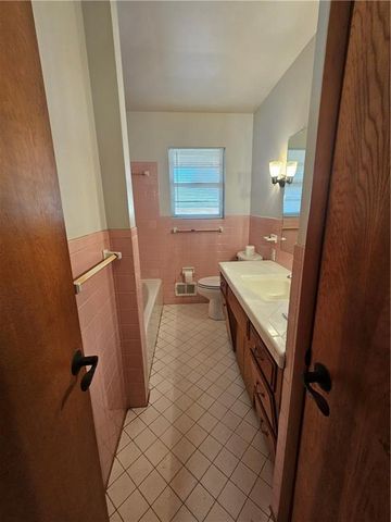 7308 Cedar Avenue, Raytown, MO 64133