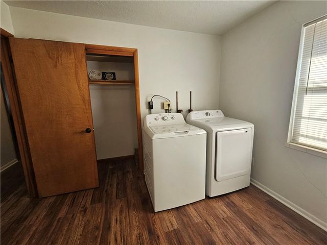 7308 Cedar Avenue, Raytown, MO 64133