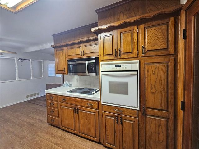 7308 Cedar Avenue, Raytown, MO 64133