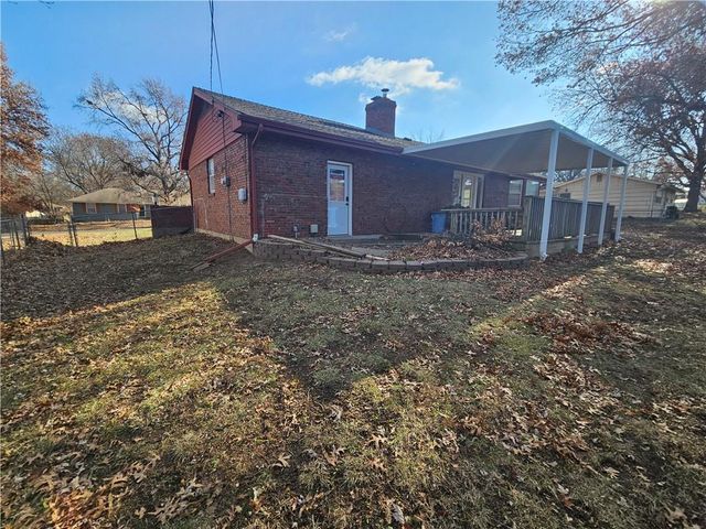 7308 Cedar Avenue, Raytown, MO 64133