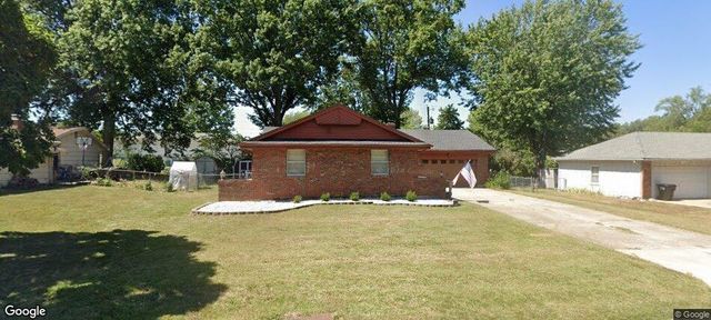 7308 Cedar Avenue, Raytown, MO 64133